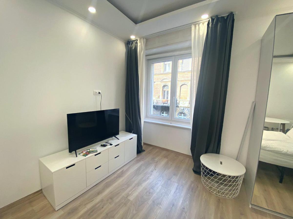 Jobelhome Liszt Apartment Budapeste Exterior foto